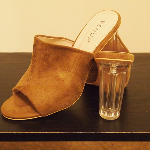 Clothes Looking for a New Home. - Picture 16 of 16